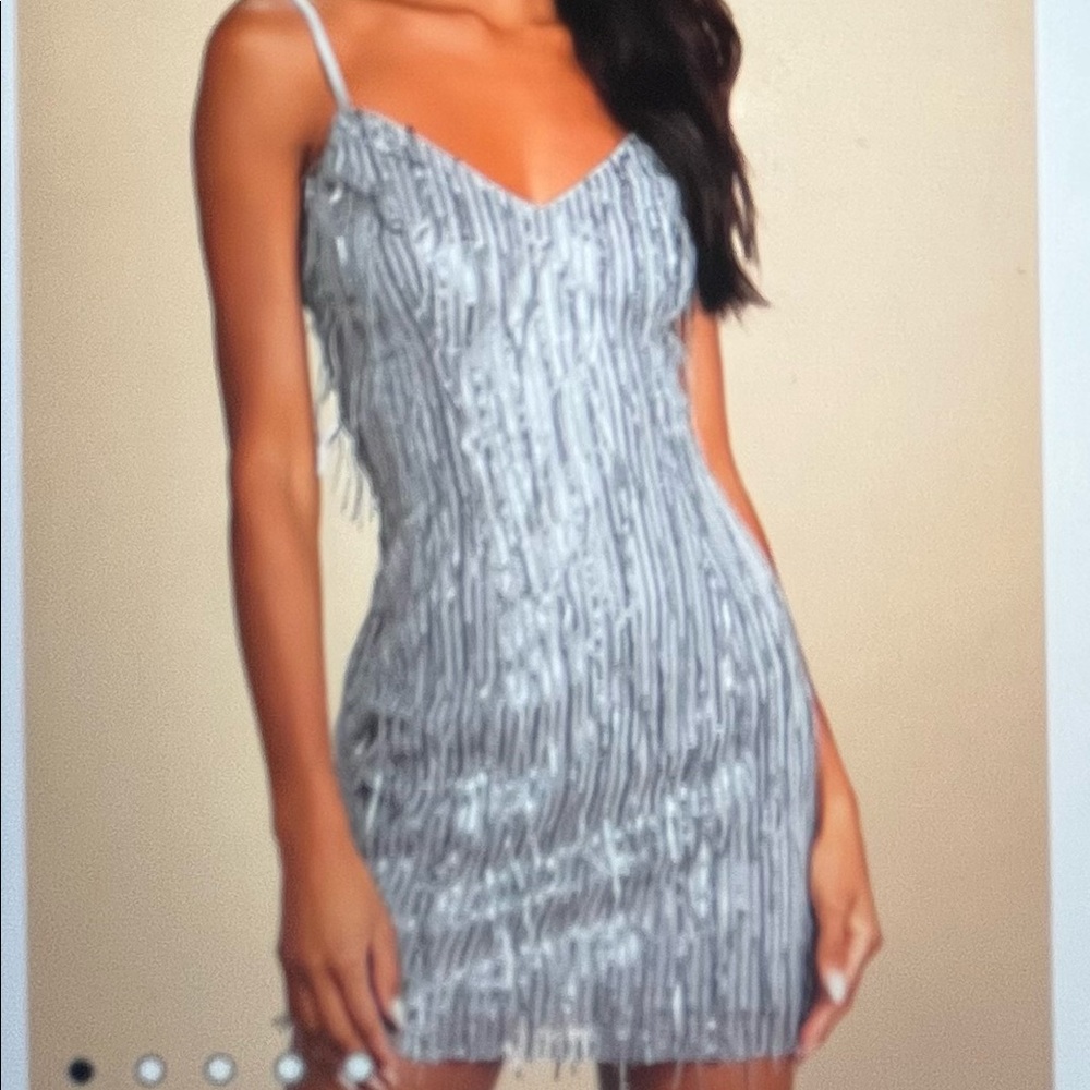 Dress - Picture 3 of 4